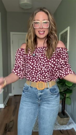 Women’s Off-Shoulder Blouse Review: The Best 2026 Breathable & Bohemian-Chic Vacation Top