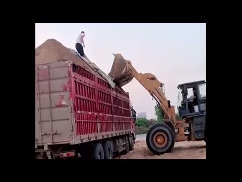 Best truck fails compilation & Truck driving is dangerous, learn how to decrease the rick