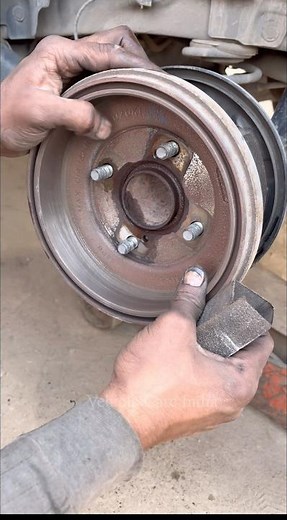 How to Clean Drum Brakes Properly | Rear Drum Brake Service Step by Step 🔧 #brakerepair #mechanic
