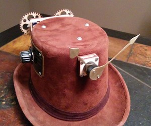 Hat-mounted Clock With Multiple Timezone Support and GPS Functionality
