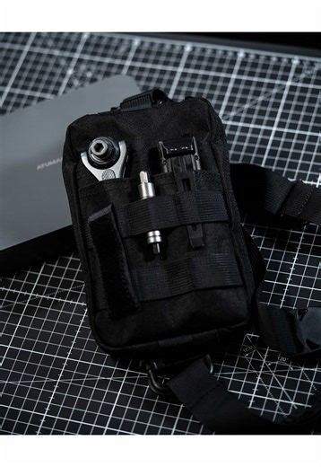 Helloooo🫶🏻 RS2 40-in-1 Ratchet Set – Tool Kit that actually works. Tested the ATuMan RS2 Ratchet Screwdriver Set today — and it’s way more useful in real life than I expected. • 40 tools in one kit, including 28 S2 alloy bits 9 sockets — everything I needed on hand. • 180° pivoting ratchet head with 45-tooth precision for tight angles — perfect for quick fixes around gear, bike, rig & more. • Magnetic extendable handle & modular design made deep screws easy without slipping. • Compact pop-up c