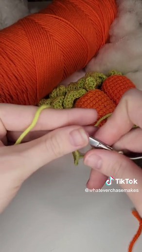 Carrot Crochet Tutorial with Step-by-Step Instructions