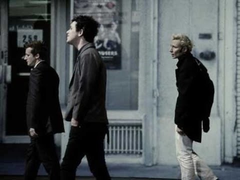 Green Day Boulevard Of Broken Dreams I walk a lonely road - Lyrics