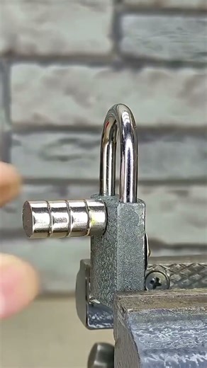 Smart magnet trick to test lock conditions—simple, safe, and useful #DIYtips #smarttrick #lifehack