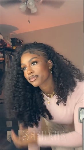 I swear this hairstyle & curl pattern has a personality of its own 😭🔥 Hair: Burmese curly 24” 250% Density Wear Go Half Wig Extra 12% off with code: HW2025 Slay by: hbelllla(tk) Drop a ‘BC’ in the comments or hit the link in bio to get yours now! . . . . #iseehairbeauties #iseewigs #iseeweargowig #iseehalfwig #iseeburmesecurly #burmesecurlyhalfwig #flipover #viralwig #gluelesswig #hairreview #protectivehair #curlyhair #hdlace #beginnerfriendly #gamechanger | ISEE HAIR