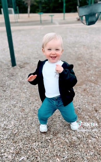 Cute Ai baby named Riley doing the Chanel dance ☺️💕