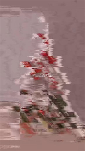 10 ideas de árboles navideños realizados con madera y muchas esferas, créditos a sus creadores | Navidad Magic