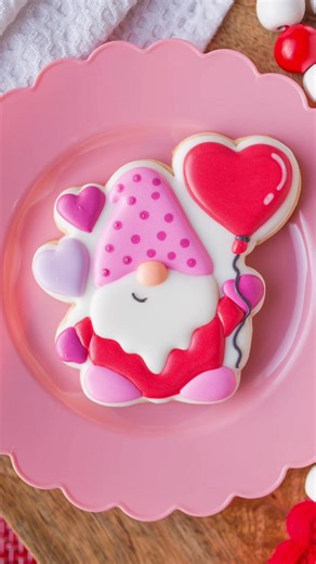 Creative Valentine's Day Gnome Cookie Decoration Steps