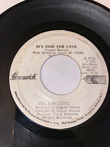 The Chi-Lites - Here I Am / It's Time For Love