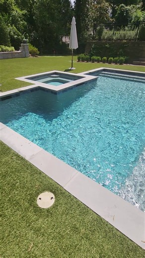 Badu Jet Stream 2 in Action