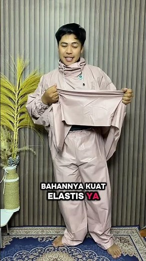 Jas Hujan Trendy, Tetap Kering dan Modis saat Hujan