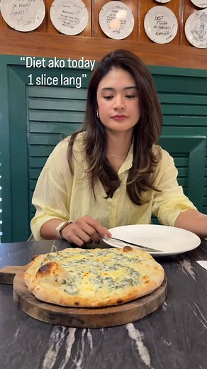 Calories don’t count if it’s AMARE 🍕 #amarelacucina #cheese | Amare la cucina