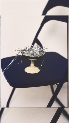 stylist | model | creator on Instagram: "незаменимая классика в моем гардеробе – вещи, которых ни у кого нет 😌 как минимум за это стоит обожать винтаж!!"