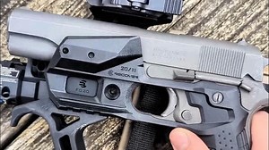 【军火展示】现代化改装版CMP 1911手枪_哔哩哔哩_bilibili