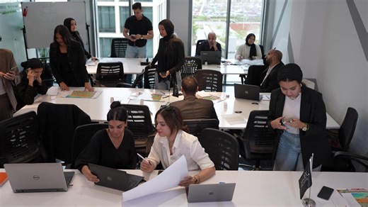 استثمار مضمون … والعائد من اول خطوه ✨ - امتلك وحدتك في قلب رأس الحكمة بأقساط تصل إلى 20 سنة - استثمر بأمان وحدتك مؤجّرة من يوم التعاقد - ⁠من أول يوم بتوقّع، بتستلم عائد سنة كاملة كاش مقدم. - تشطيب فندقي بالكامل، بأجهزة كهربائية، تكييفات، فرش راقٍ، وتسليم فوري للمزيد من التفاصيل تواصل معنا واكتشف أقوى فرص الاستثمار العقاري في الساحل الشمالي، وكمان نوصلك لأفضل المطورين بأكثر الحلول التمويلية المناسبة ليك#projex #Realestate #explorepage #fyp #الساحل_الشمالي