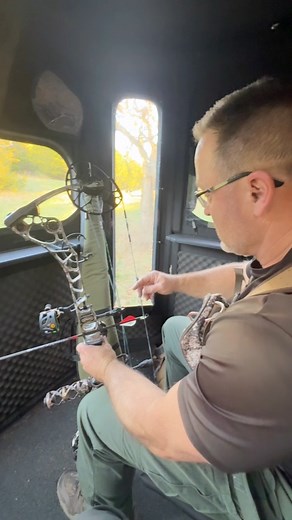 Real Life in a Redneck Hunting Blind #crosstrailoutfitters #CTO #redneckblinds #redneckhuntingblinds #huntingseason | Cross Trail Outfitters