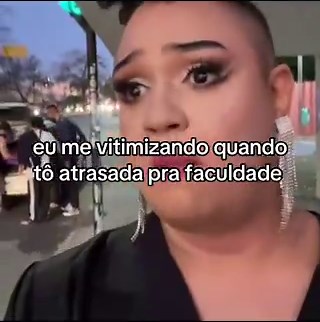hein quem comprou Zig festival pra Slayyyter em São Paulo e Deus abençoou com sei lá um intercâmbio um papi chulo gringo milionário e quiser vender, lembre de mim Fomo fortíssimo