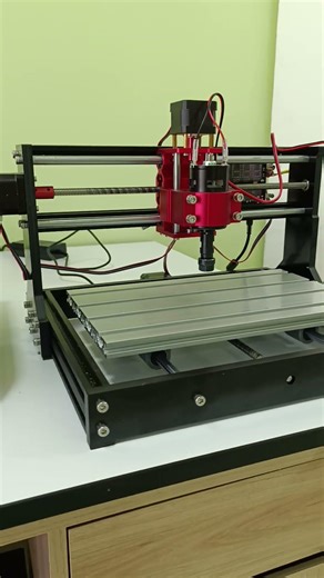 Za 250€ možeš da pokreneš biznis – evo šta dobijaš!