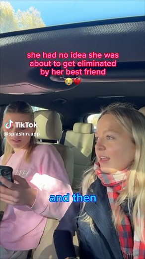 betraying your best friend is crazy 😭 #seniorsplashin #splashinapp #splashin This is just a game where players eliminate players with water. Videos like these are not to be taken seriously.