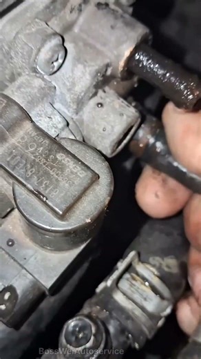 Car Engine Leak – Easy Fix or Big Problem? #shortsfeed #election #trending #youtubeshorts #auto