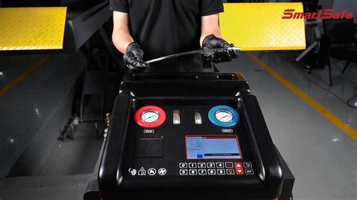 Upgrade your transmission service with the ATF601 Auto Transmission Cleaner & Fluid Exchanger. This professional all-in-one machine preheats new oil, fully extracts used fluid, and precisely refills fresh oil, making transmission maintenance faster, cleaner, and more reliable. One machine, complete control. Click to learn more：https://newsmartsafe.com/maintenance-service/auto-transmission-fluid-exchange #SmartSafe #ATF601Plus #TransmissionCleaner #FluidExchanger #AutomaticTransmission #AutoServi