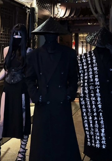 Confronting Gunara: The Dark God