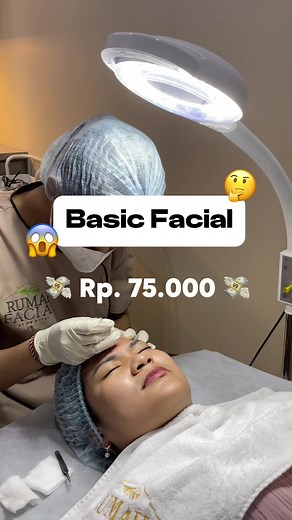 Basic Facial dapat bantu kamu menghilangkan komedo yang ada di wajah. Wajah akan terasa lebih halus dan fresh setelah treatment Basic Facial. #basicfacial #promojuni #promofacial #facialmurah #facialtreatment #facialcikupa #facialnyaartisartis #rumahfacialbydrrocky