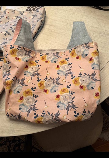 Quick project to make and very useful! #quilting #quilttok #bagmaking | quilting videos