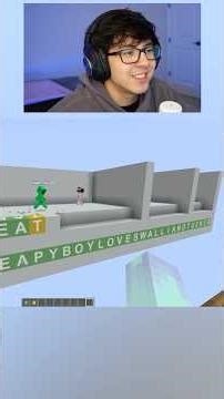 HOW DID HE DO THAT???😂Minecraft Wordle Guess VS GF #minecraft #shorts #minecraftshorts