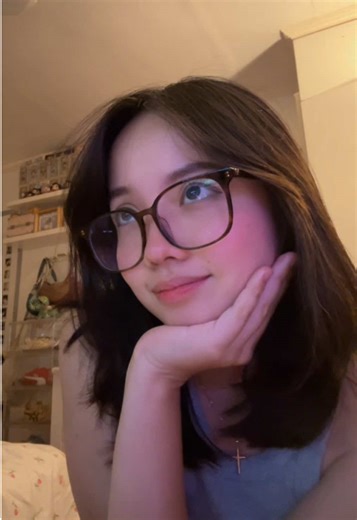 Short Hair Era: Curtain Bangs and Styling Tips