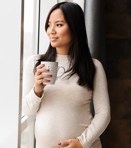 Decaf Coffee During Pregnancy: Expert Safety Guide & Risks
