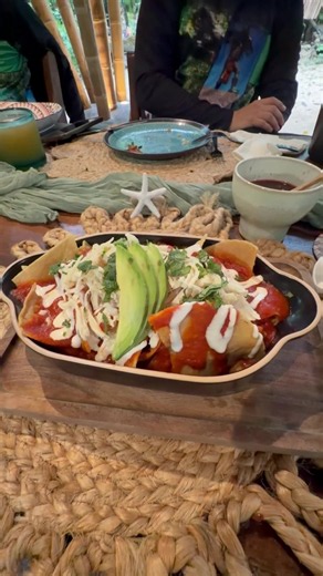 Chilaquiles, Mole y Aguachile, disfrutando de la auténtica gastronomía mexicana en Kokoro Mío y La Xulada en Chetumal, Quintana Roo🇲🇽