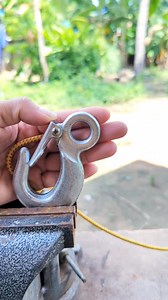 improve clinch knot. #endropeconnectionled #endropeconnection #wierknot #truckerhitches #slippedhitch #coilropeknot #stringlinehitch #fishinghitch #tip #hacks | Millie