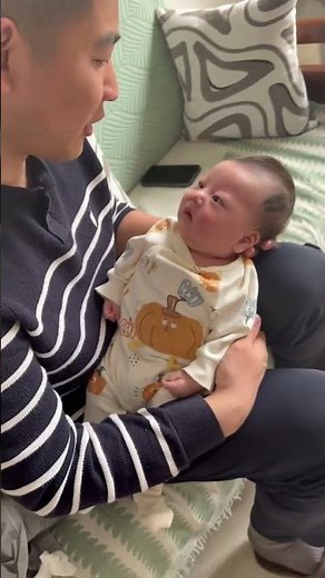 Newborn Baby Talks to Dad, So Sweet #Newborn #DadLife #BabyMoments