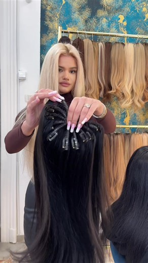 Invisible system. Custom color match. Once you try iExtensions, there’s no going back 🩶 To place an order, contact us for a complimentary consultation with an iExtensions specialist. 📲 iExtensions App 💬 WhatsApp RO 40 721 089 348 🌍 Worldwide 40 733 745 923 #iextensions #hairextensions #naturalhair #hair