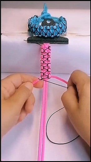 TUTORIAL 👆 Paracord Thread Bracelet