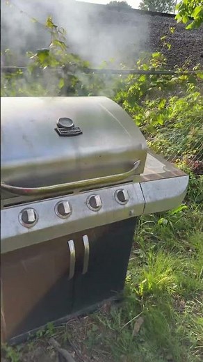 sunday vibes!!grilling some chicken leg quarters #grilling#chicken #cooking #yummy #delicious