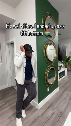 Robert Coleman on Instagram: "It’s weird how I ended up as a 6ft masculine bottom. It’s wild 🤦🏾‍♂️😂"