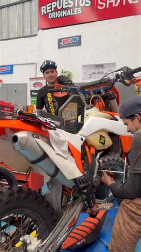 Ridder Repuestos & Taller 🏍️ on Instagram: "Cuando la ruta se vuelve extrema, la preparación lo es todo. Llantas, repuestos y accesorios para off-road real. 🏁 Baja Reto del Pacífico – 14 de febrero 🔧 RIDDER – Auspiciante oficial #RetoDelPacífico #OffRoadEcuador #RidderMotos #MotosOffRoad #Enduro Baja2026 @desafiodelpacifico"