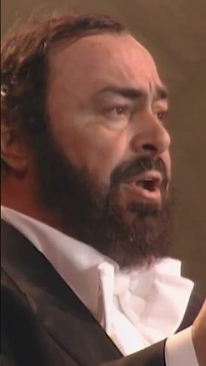 Pavarotti's magical closing to Leoncavallo's 'Mattinata'🌹 #pavarotti