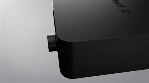 Physical is back! The Eversolo Play CD Edition celebrates the art of listening. Featuring a precision Hitachi-LG optical CD-ROM, vibration-dampening chassis, and advanced error-correction, it revives the joy of owning and playing your favourite albums — flawlessly. 🎵 Only the CD Edition includes a CD-ROM. | Homemation