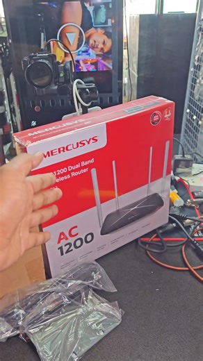 Behringer X AIR XR18 มิกซ์ติดแร็ค 18 อินพุต 6 Aux พร้อมเสาส่ง Wifi#เปลี่ยนลังเป็นสีน้ำตาลแล้ว