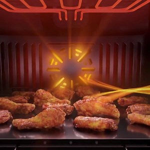 #FeatureFriday: No-Preheat In-Oven Air Fry 🔥 Available in select GE Profile wall ovens. | GE Appliances Canada