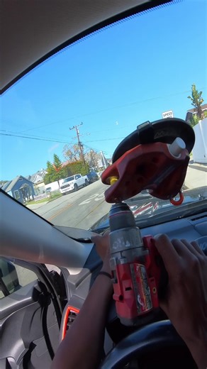 How to Remove Car Windshield with String Tool