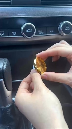 ⏰🚗I love this mini clock! It adds a touch of vintage charm to my car, and the luminous feature makes it easy to check the time during night drives.😍 | Altogethert