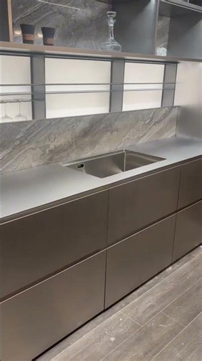Motorized Lift-Up Backsplash System | How It Works
