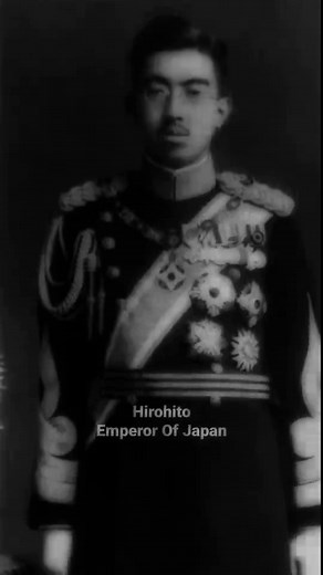 Hirohito vs Douglas MacArthur: A Look Into History