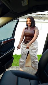 1.2M views · 70K reactions | Ce matin, je me suis réveillée avec ma chanson dans la tête. Comme si elle m’avait bercée toute la nuit, comme un écho de moi-même. C’est fou comme quelques notes peuvent te suivre jusqu’au réveil, comme une partie de ton âme qui te chante doucement. | Blanche Bailly | Facebook