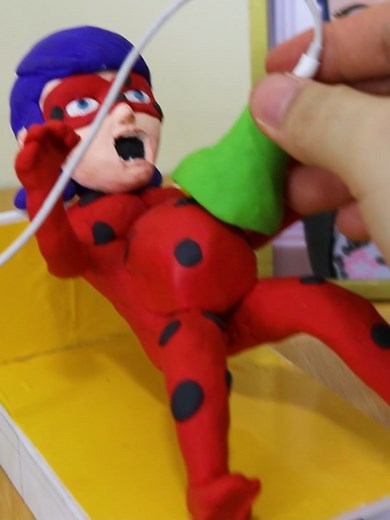 Pregnant Ladybug Became a Mommy - Funny Clay Animation