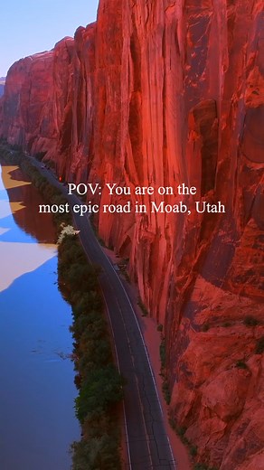 🚘The Most Epic Road in Moab, Utah Have you ever been to Moab's Potash Road where you drive alongside towering red rock cliffs?! This scenic drive is a hidden gem that winds through stunning desert landscapes and ancient petroglyphs etched into stone. Known for its breathtaking views of the Colorado River and its access to iconic hiking and climbing spots, Potash Road is a must-see for adventurers and nature lovers alike. 🌤️Best time to visit: spring and fall to avoid the heat and summer crowds